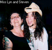 You want to guess where Steven's left hand is? Yup, that explains Miss Lyn's joyful expression.